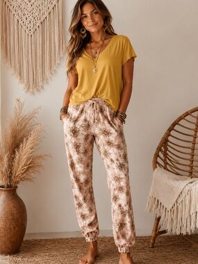 Brand New POL Tropical Floral Joggers + Zenana Boho Top Outfit Size Medium NEW